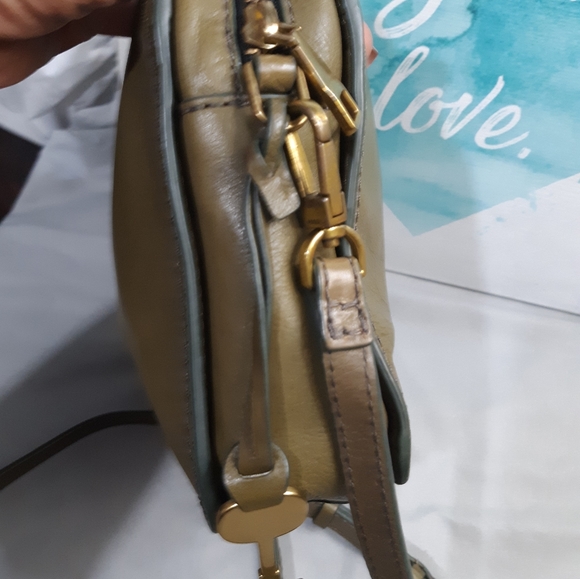 COPY - Fossil leather crossbody - Picture 3 of 16